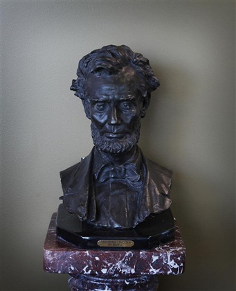 Lincoln Bust, Bissell, bronze